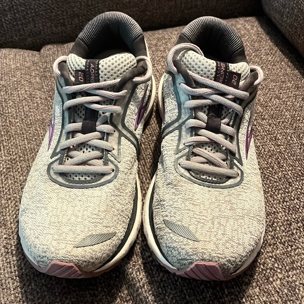 Brooks Adrenaline GTS 20 Running Shoes